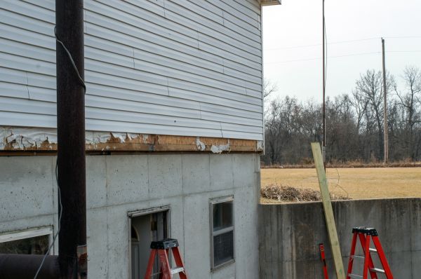 House Foundation Leveling in Royal Oak